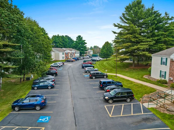 Weston Pines Apartments