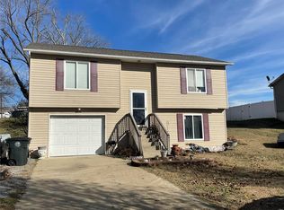 2810 Hawthorne Rd, Cape Girardeau, MO 63701