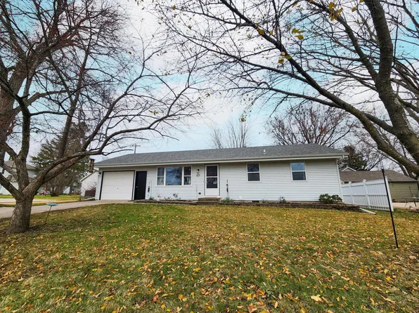 517 Risedorph St, Le Sueur, MN 56058