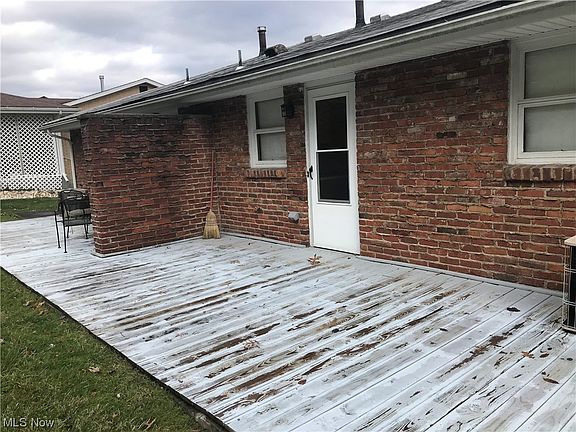 2nd image of 177 Circle Dr #179