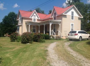 28 Hilltop Cir, Hickman, TN 38567