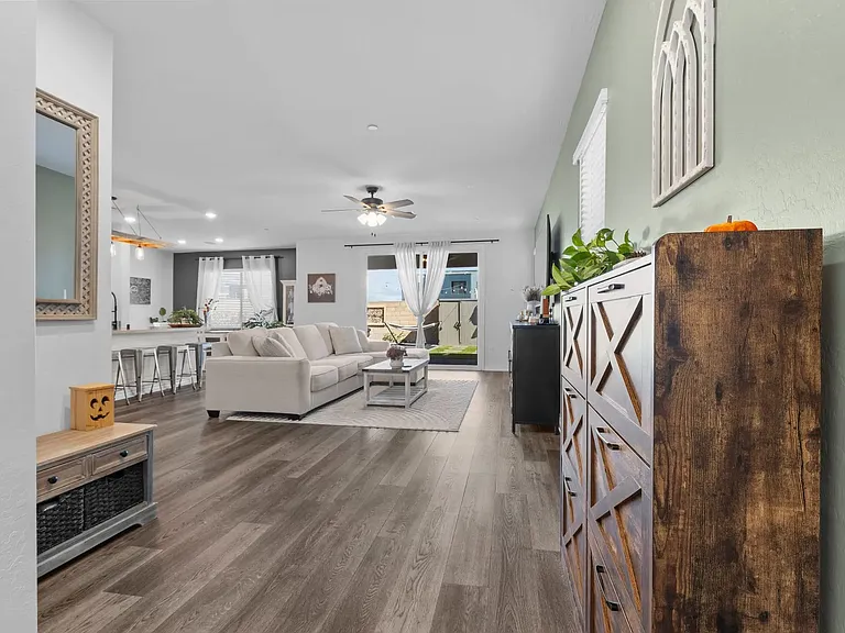 8866 Sasquatch Run Ave — Photo 5