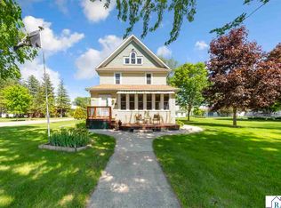 580 6th St, Lafayette, MN 56054
