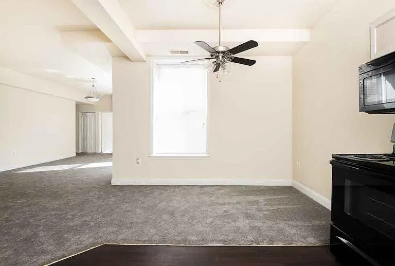 CECIL APARTMENTS — Photo 7