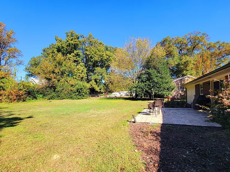 1517 Basewood Dr — Photo 40