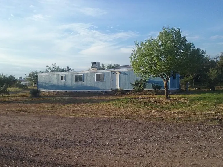 654 N Warren Rd — Photo 9