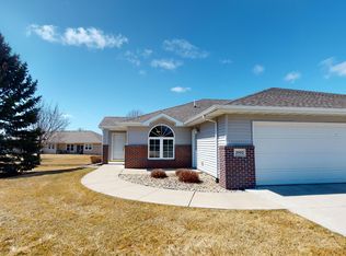 2002 Arbor Rdg, Brookings, SD 57006