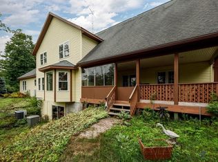 1665 W Burdickville Rd, Maple City, MI 49664