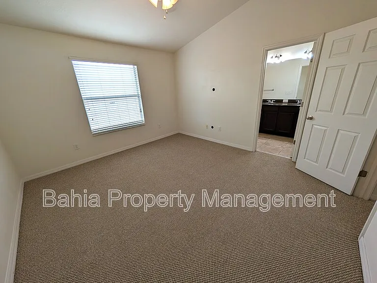 14161 Stowbridge Ave — Photo 18