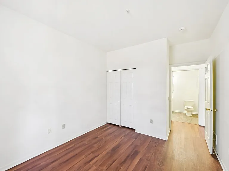 Spring Creek Apartments — Photo 31
