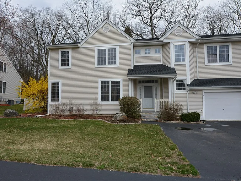 24 Ptarmigan Dr #24 — Photo 1