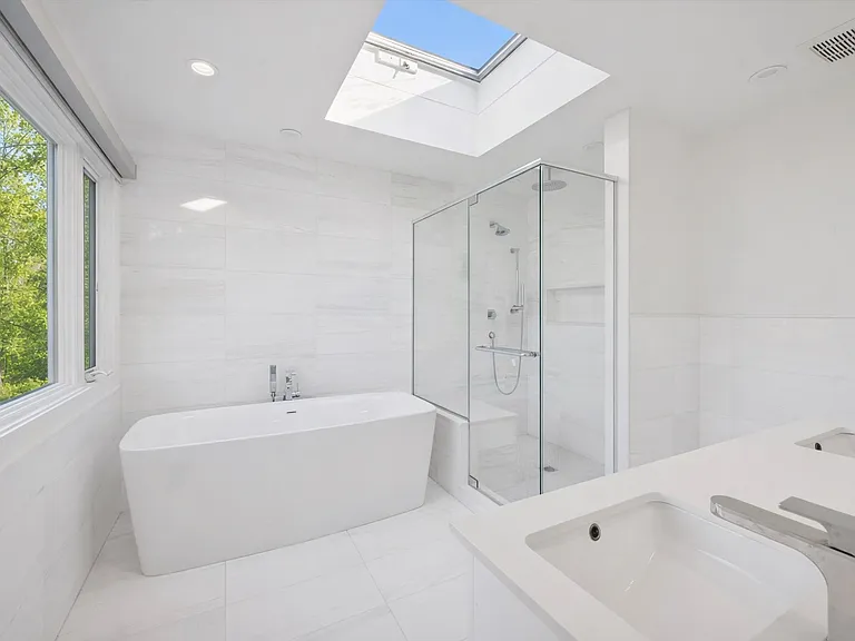 3 Southwood Ln — Photo 11