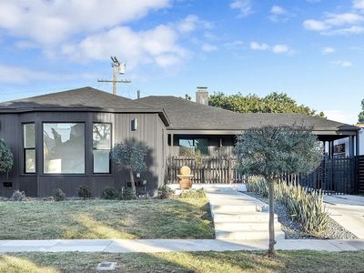 4122 S Bronson Ave, Los Angeles, CA, 90008