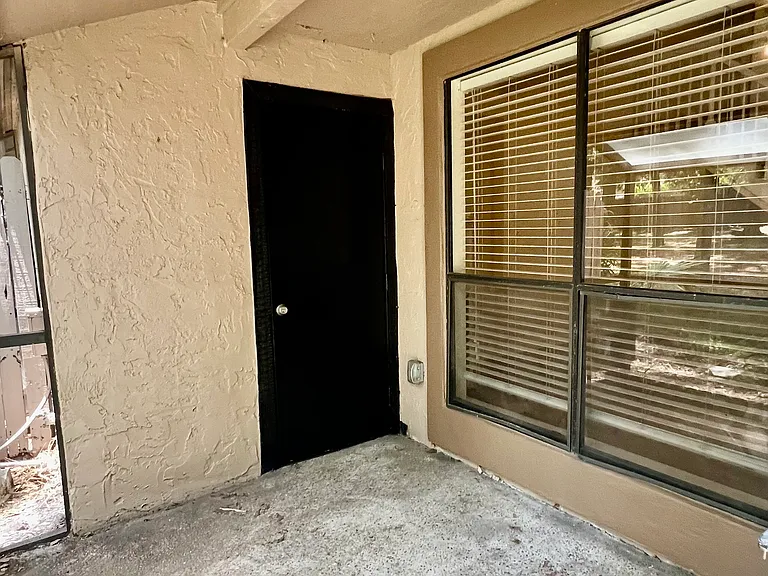 940 Douglas Ave #104 — Photo 8