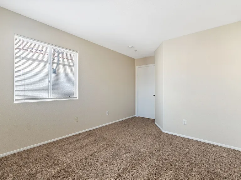 3211 Sunrise Cove Ave — Photo 19