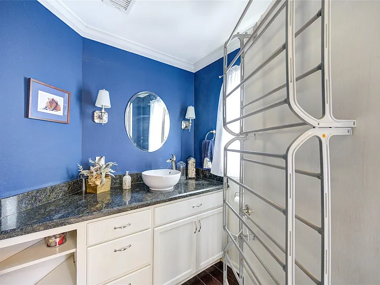 22526 Cove Hollow Dr — Photo 15