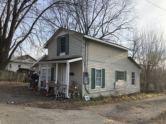 1st image of 505 Crown St
