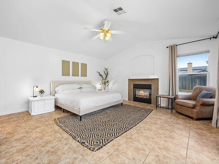 11610 Invidia Ct — Photo 12