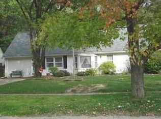 716 Irving Park Blvd, Sheffield Lake, OH