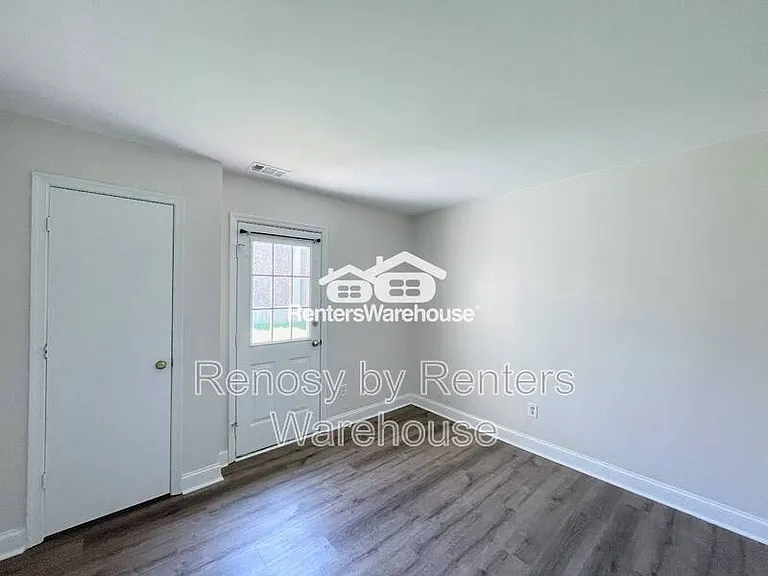 2549 Hunters Run Trl — Photo 28