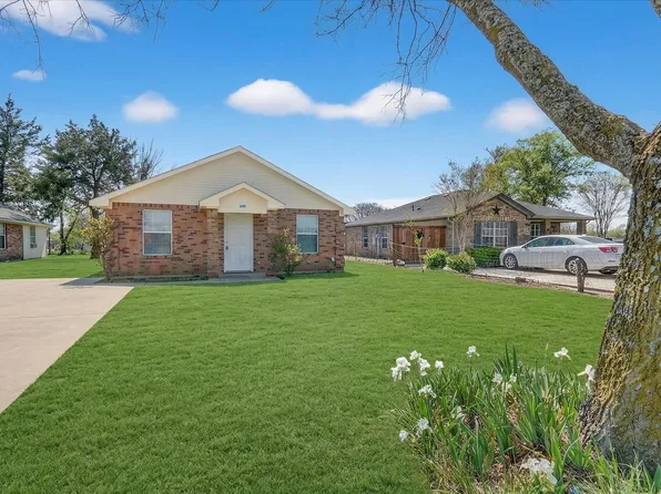 509 W Cedar St, Gunter, TX 75058