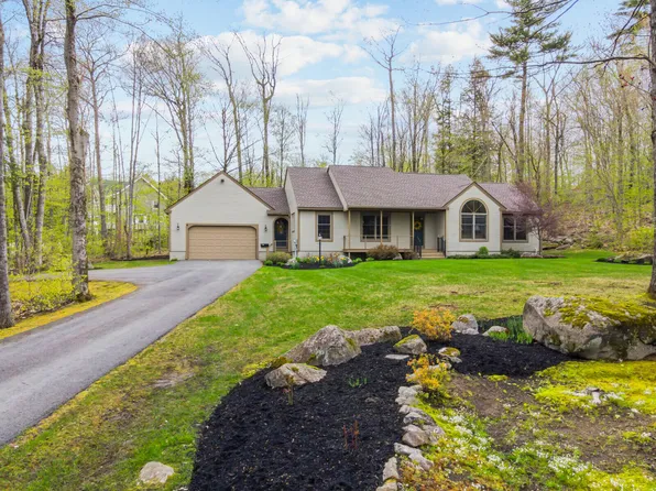 27 Tracy Cove Road, Rome, ME 04963