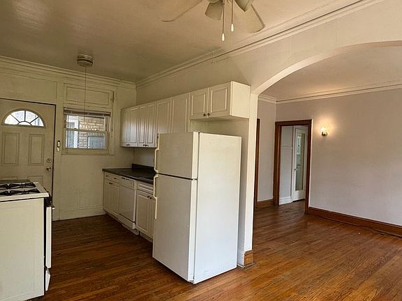 5th image of 4824 W Addison St #4830-2S