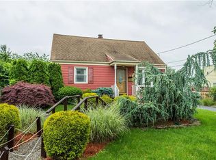 5 Hull Dr, Edison, NJ 08817