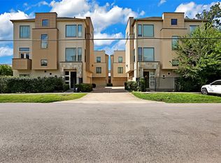 1209 Birdsall St, Houston, TX 77007