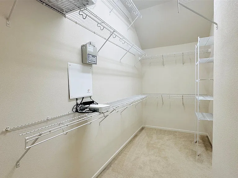 20023 Castlegreen Dr — Photo 20