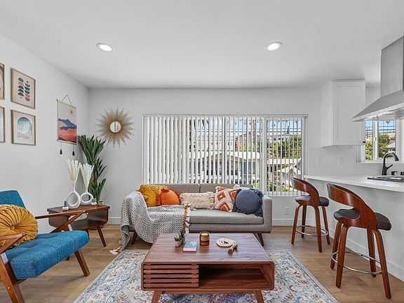 3rd image of 1330 Portia St #7