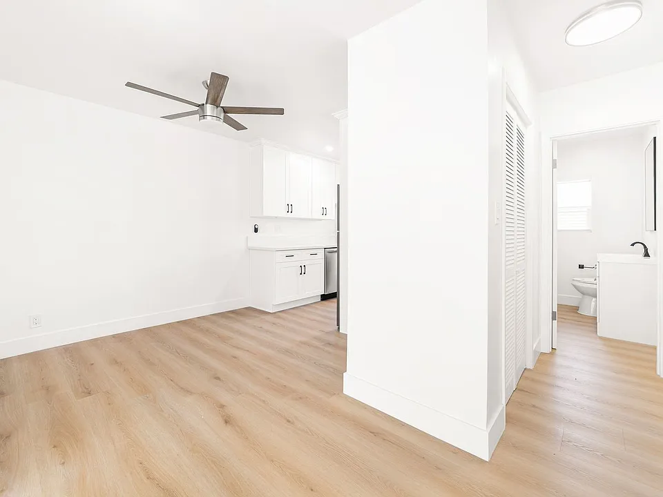 4122-4124 Palmwood