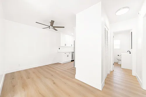 Floor plan 4122 1/2 03