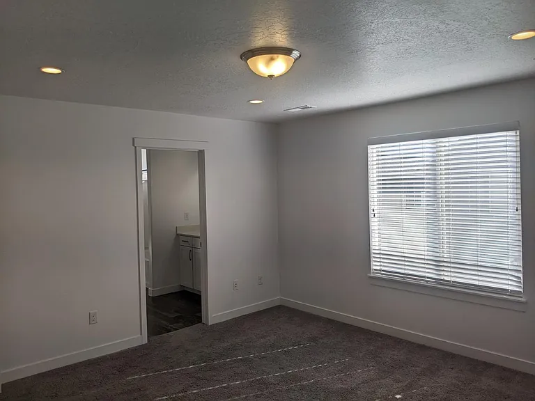 504 S Pegasus Way — Photo 29