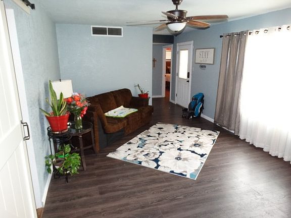 4th image of 1304 NW 12th Pl