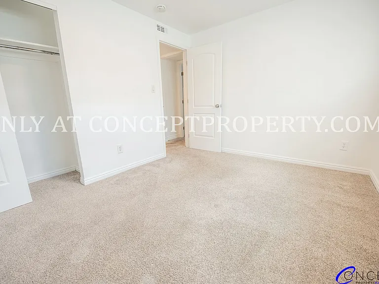 466 E Woodland Ave — Photo 27