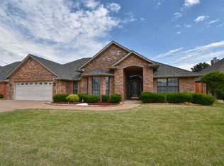 8005 NW Norwick Ave, Lawton, OK 73505