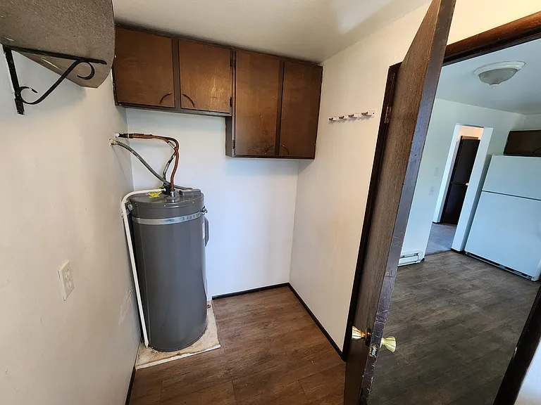 2500 Howard Ave #1 — Photo 6