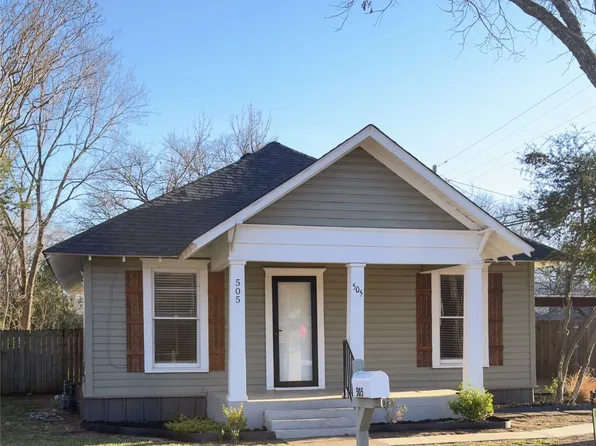 505 W Earl St, Cleburne, TX 76033