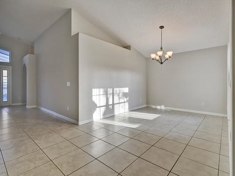 2508 Caliente Trail3856 Keyless Entry — Photo 7