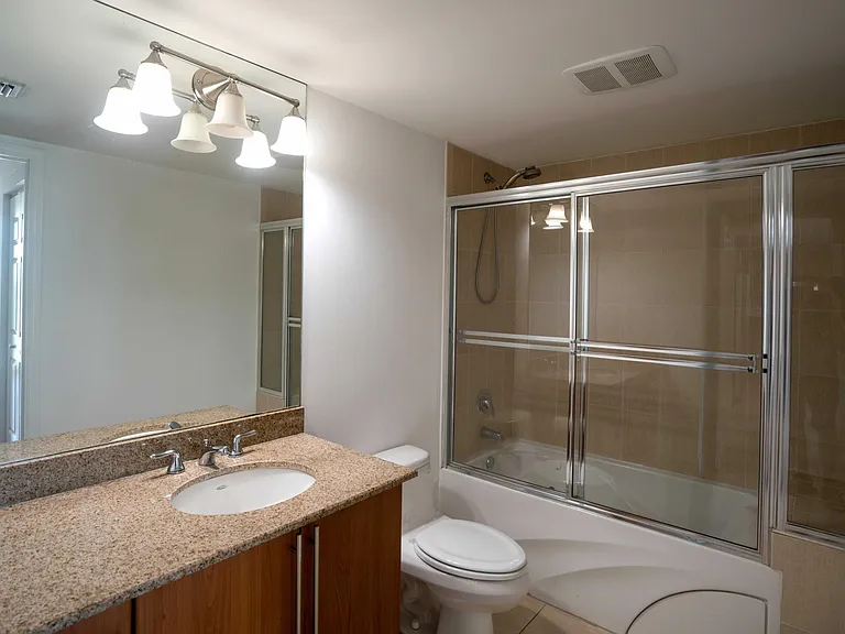 610 Clematis St #528 — Photo 8