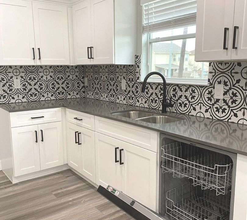 1st image of 8002 Shumard Oak Dr