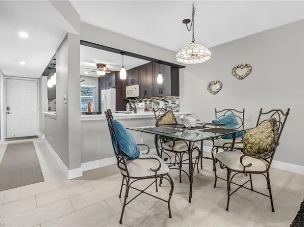 800 Augusta BLVD #B104, NAPLES, FL 34113