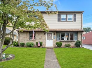 42 Meakin Ave, Rochelle Park, NJ 07662