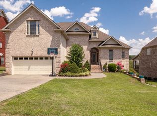 1056 Mansker Farms Blvd, Hendersonville, TN 37075