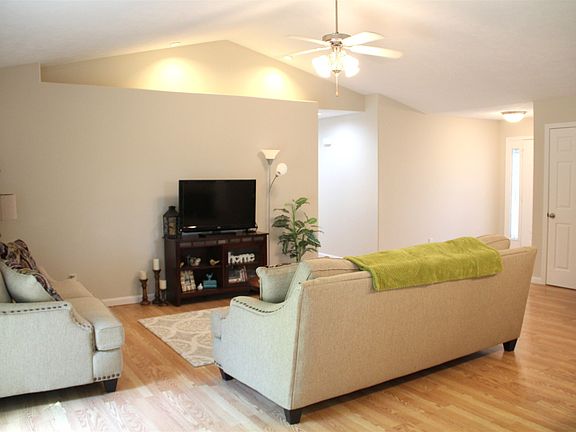 4th image of 6255 Acadia Dr