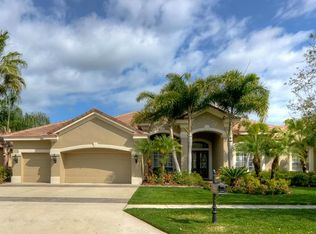 9810 Tree Tops Lake Rd, Tampa, FL 33626