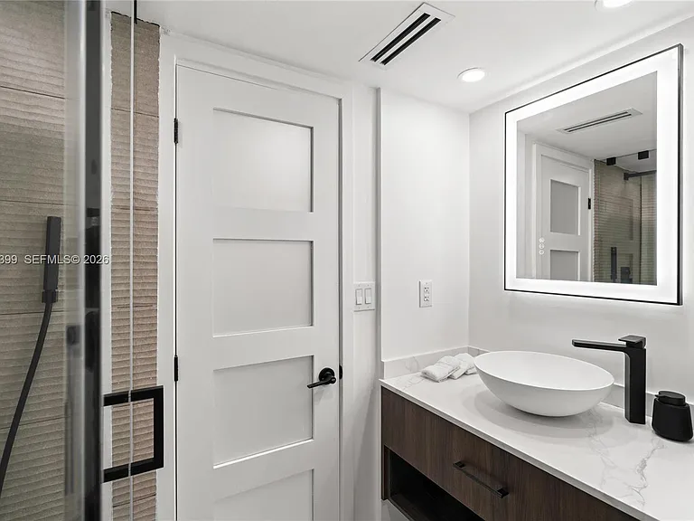 5701 Collins Ave #503 — Photo 24