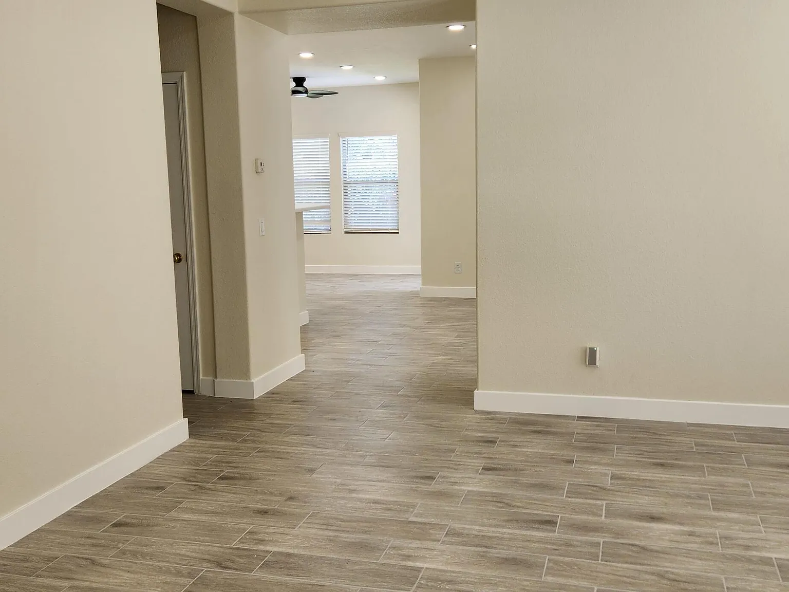 4 bed, 2.0 bath, 2225 sqft, $2,350 — Photo 4