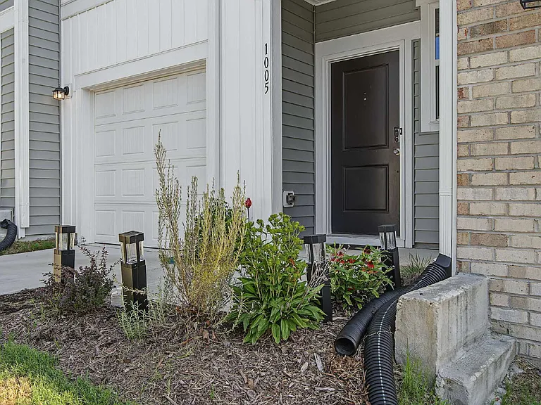 1005 Dakine Dr — Photo 3